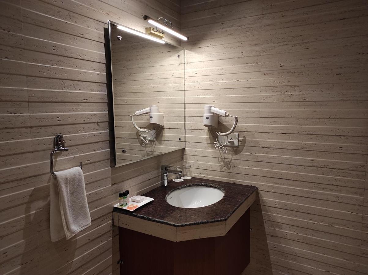 Aaroham The Watergate Hotel Bhīm Tāl Εξωτερικό φωτογραφία